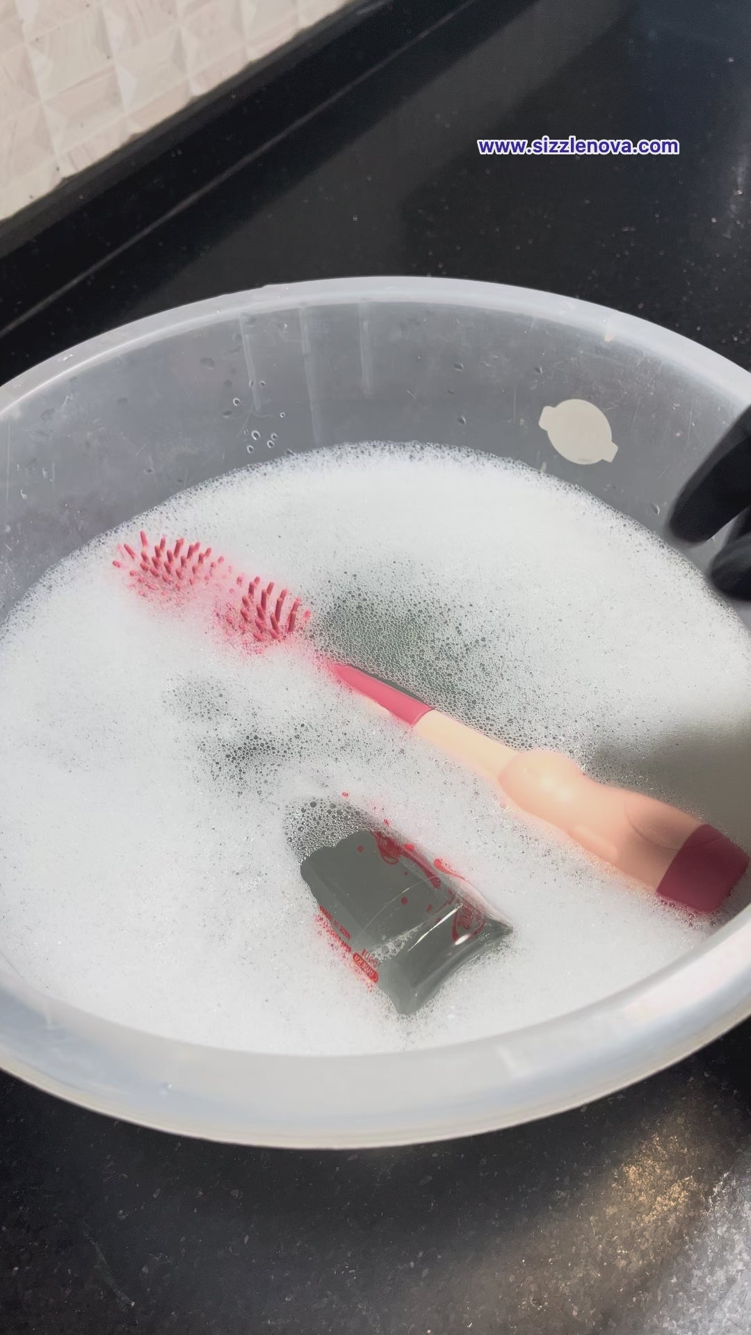 4-in-1 Silicone Baby Bottle Cleaning Set – BPA-Free Brushes